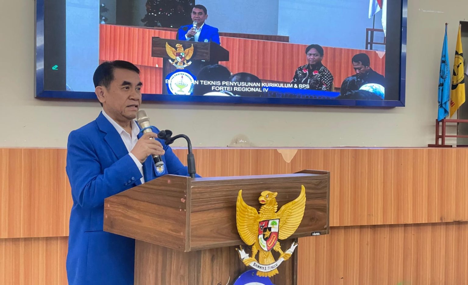 UKI Paulus Jadi Tuan Rumah Bimtek Kurikulum Teknik Elektro FORTEI Regional IV